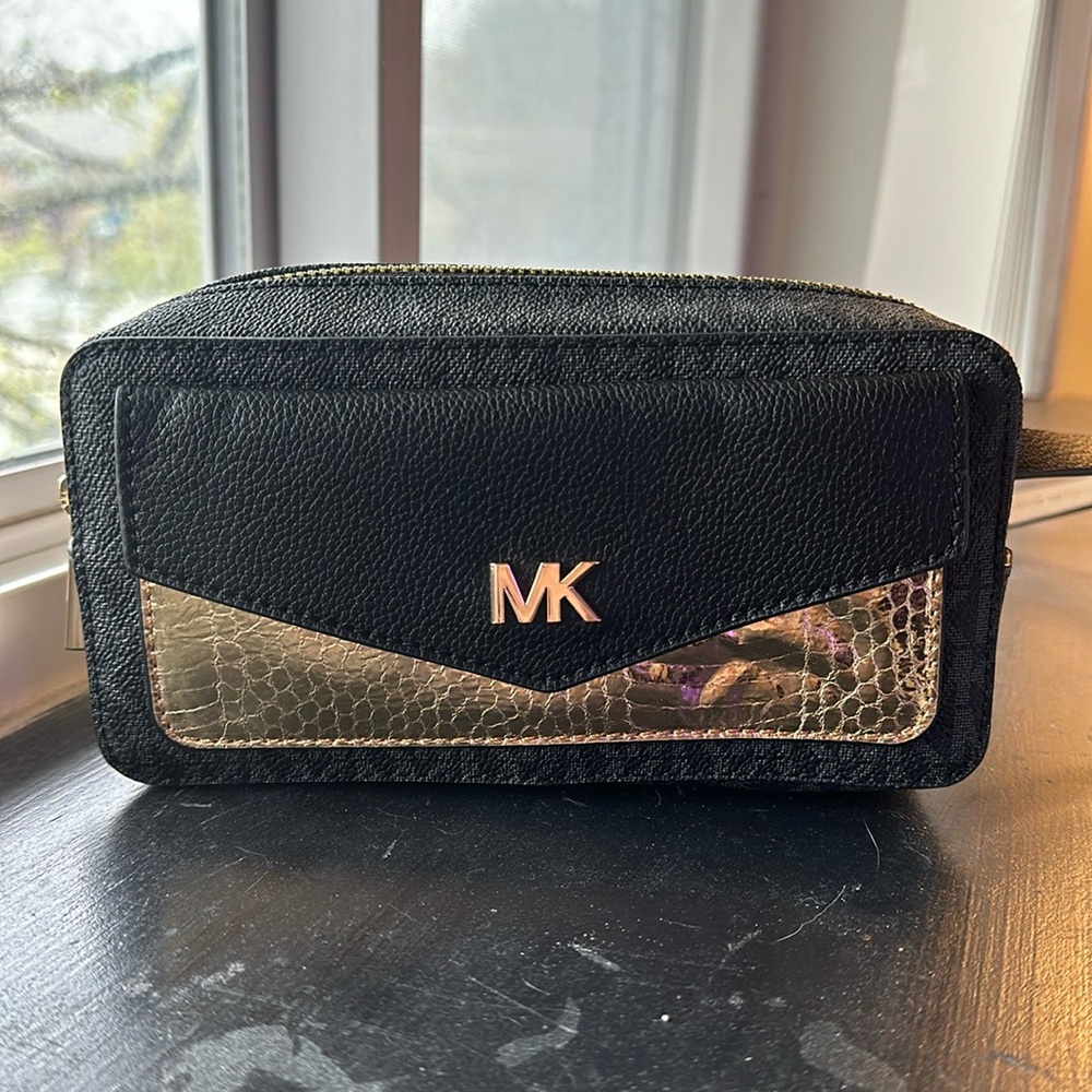 Michael Kors logo bag. New with tags